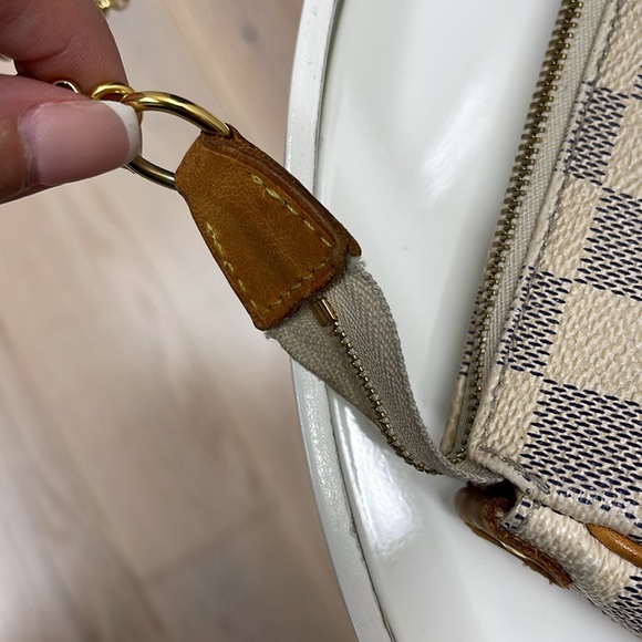 LOUIS VUITTON Damier Azur Eva Pochette Crossbody - Picture 15 of 16
